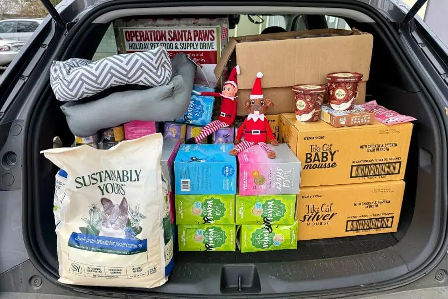 OPERATION SANTA PAWS: NASHVILLE HOLIDAY PET FOOD & SUPPLY DRIVE